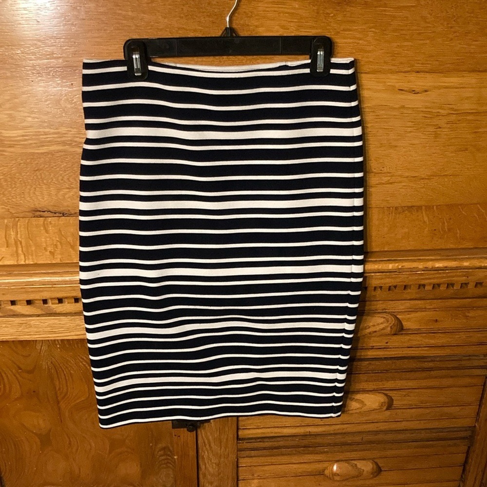 Loft Preppy Black White Striped Ribbed Knit Pencil Skirt Medium Ottoman Stretch